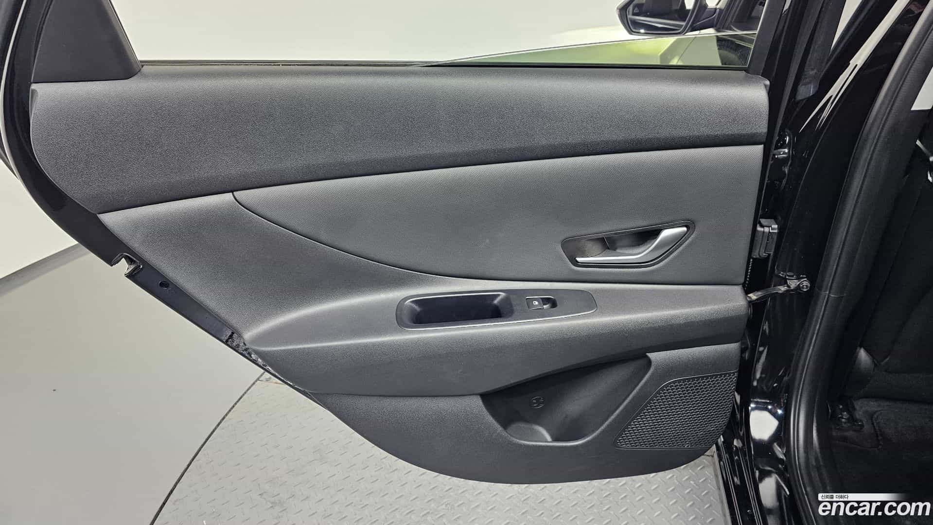 AVANTE Hyundai 2020.10-INNER-035