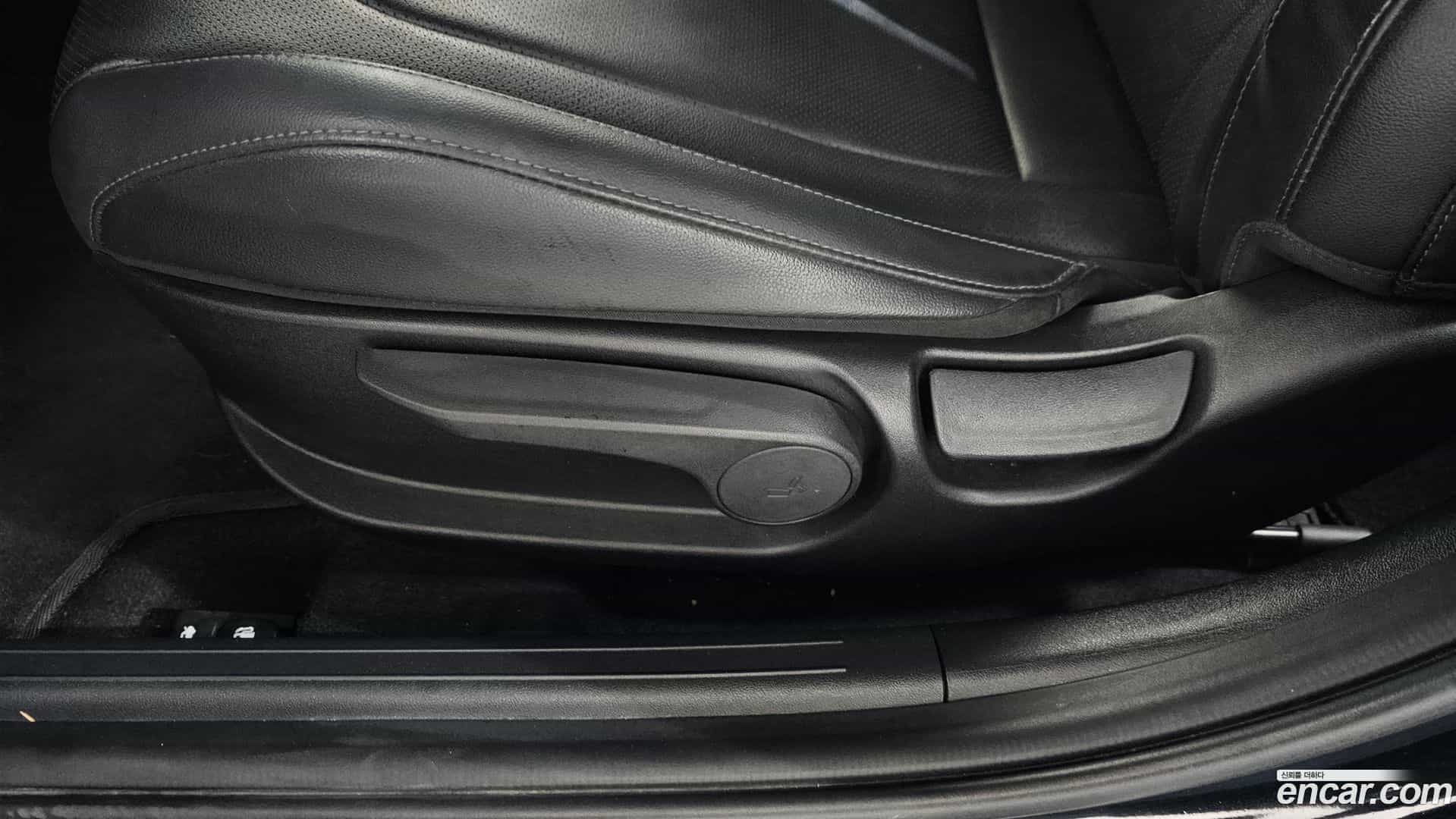 AVANTE Hyundai 2020.10-OPTION-044