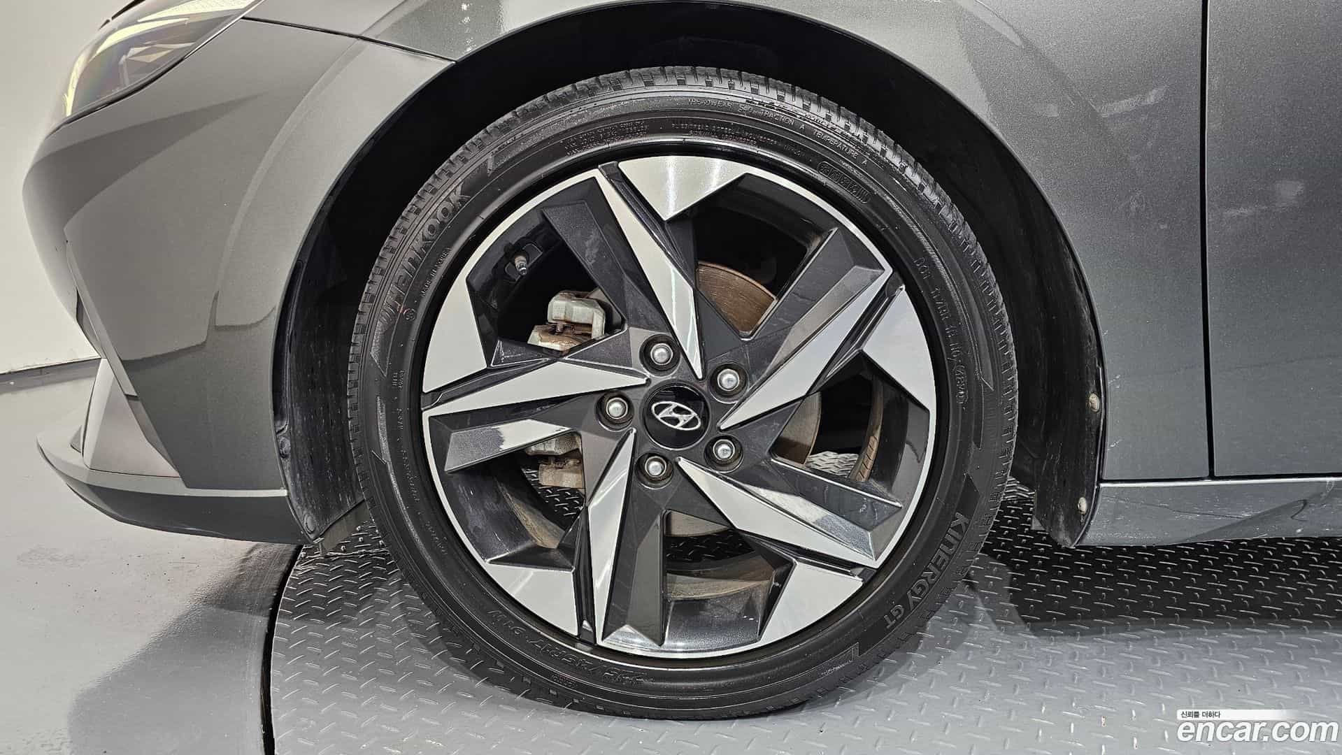 AVANTE Hyundai 2021.0-OUTER-005