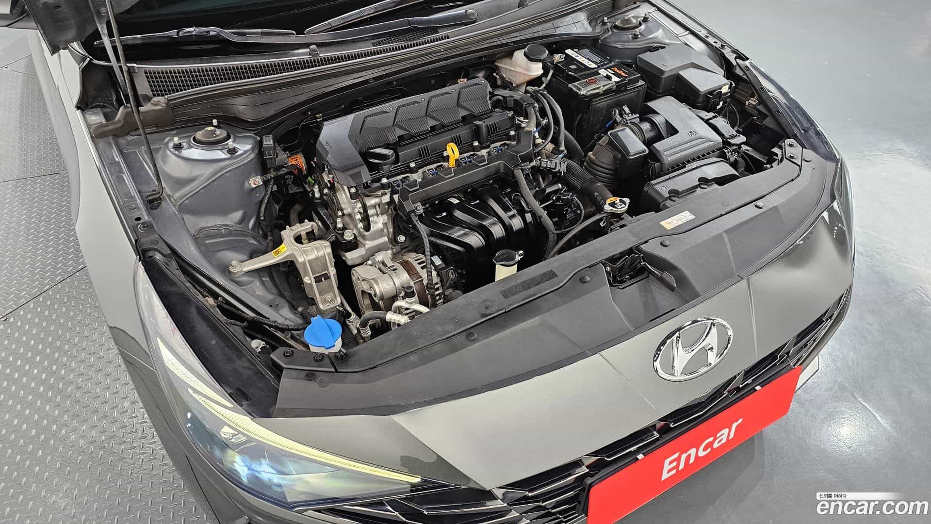 AVANTE Hyundai 2021.0-OUTER-006