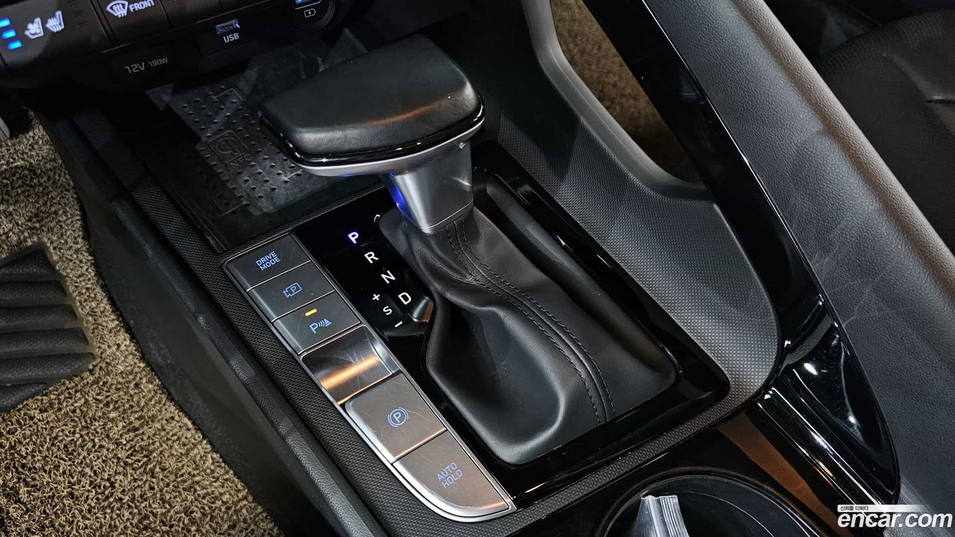AVANTE Hyundai 2021.0-INNER-009