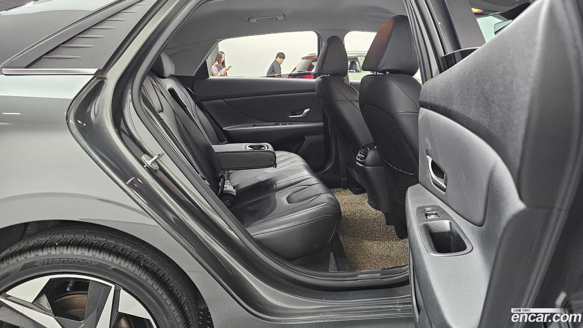 AVANTE Hyundai 2021.0-OPTION-015