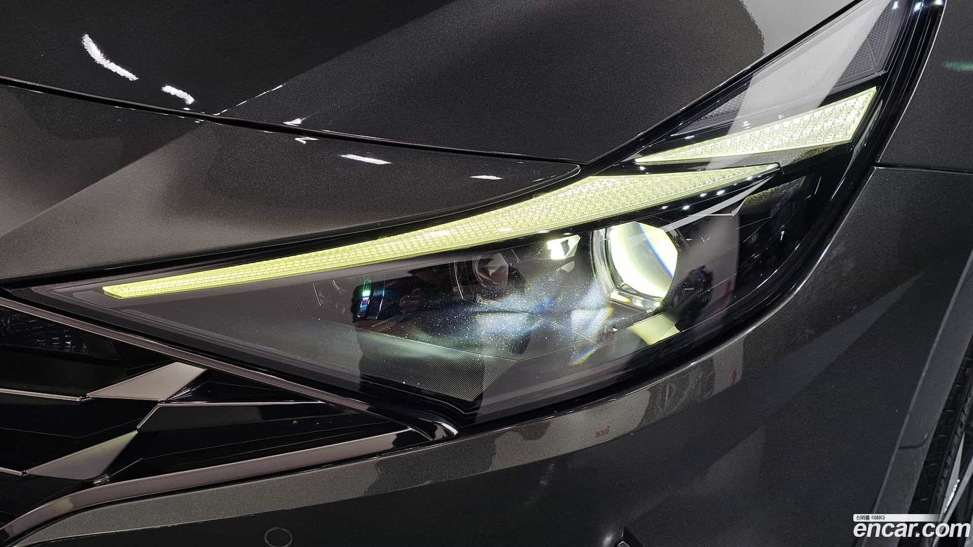AVANTE Hyundai 2021.0-OUTER-032