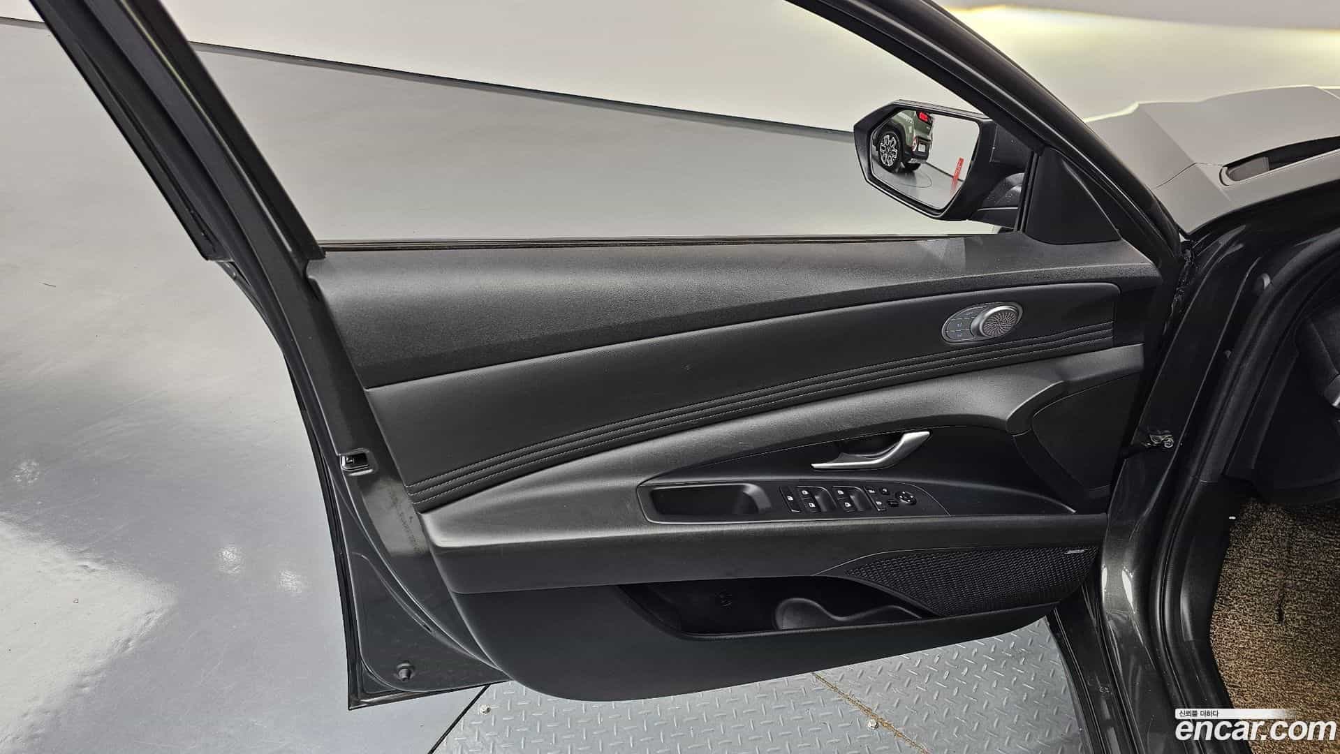AVANTE Hyundai 2021.0-INNER-034