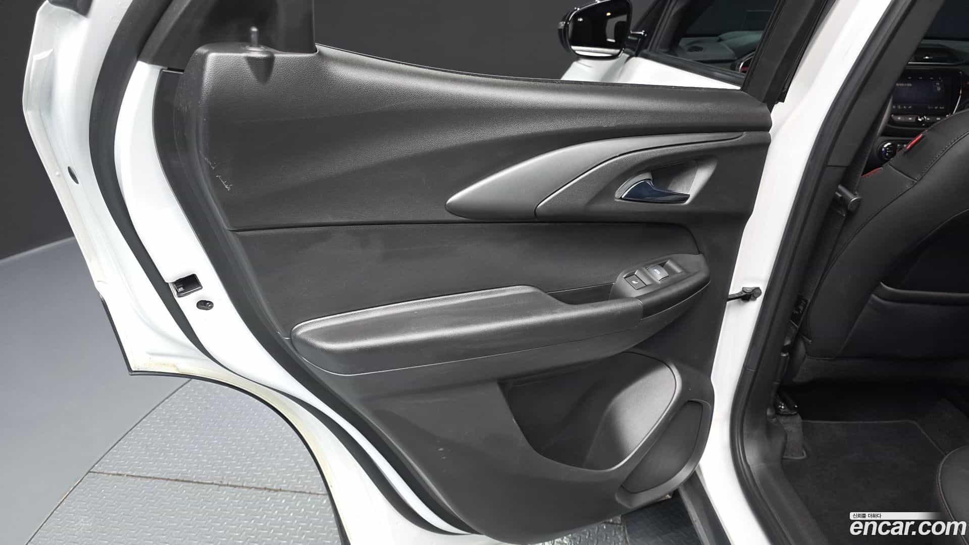 Trailblazer Chevrolet 2022.3-INNER-035