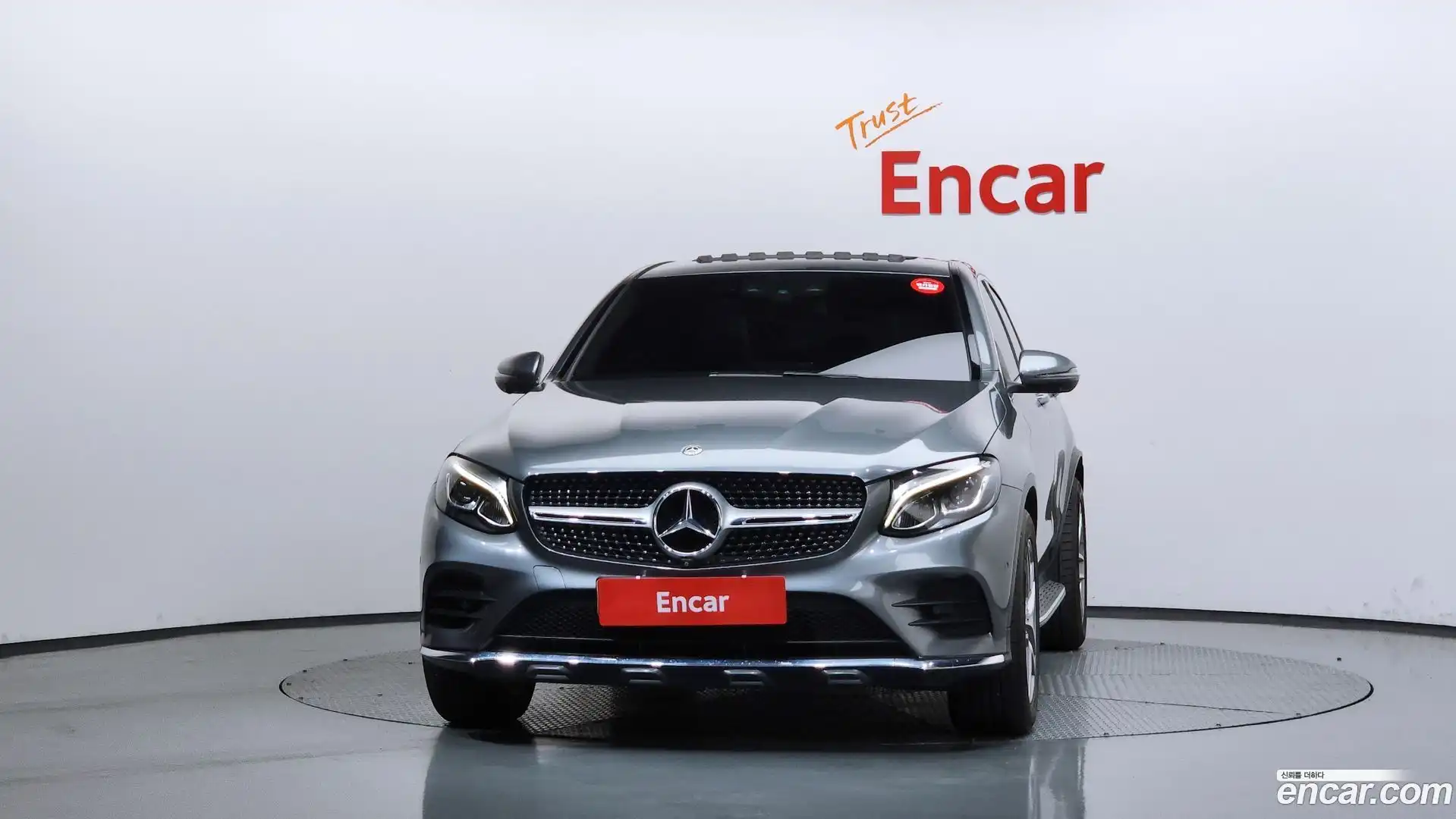 GLC-Class Mercedes-Benz 2017.10-OUTER-003