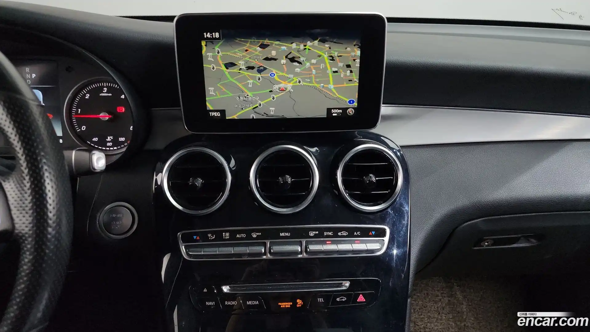 GLC-Class Mercedes-Benz 2017.10-OPTION-016