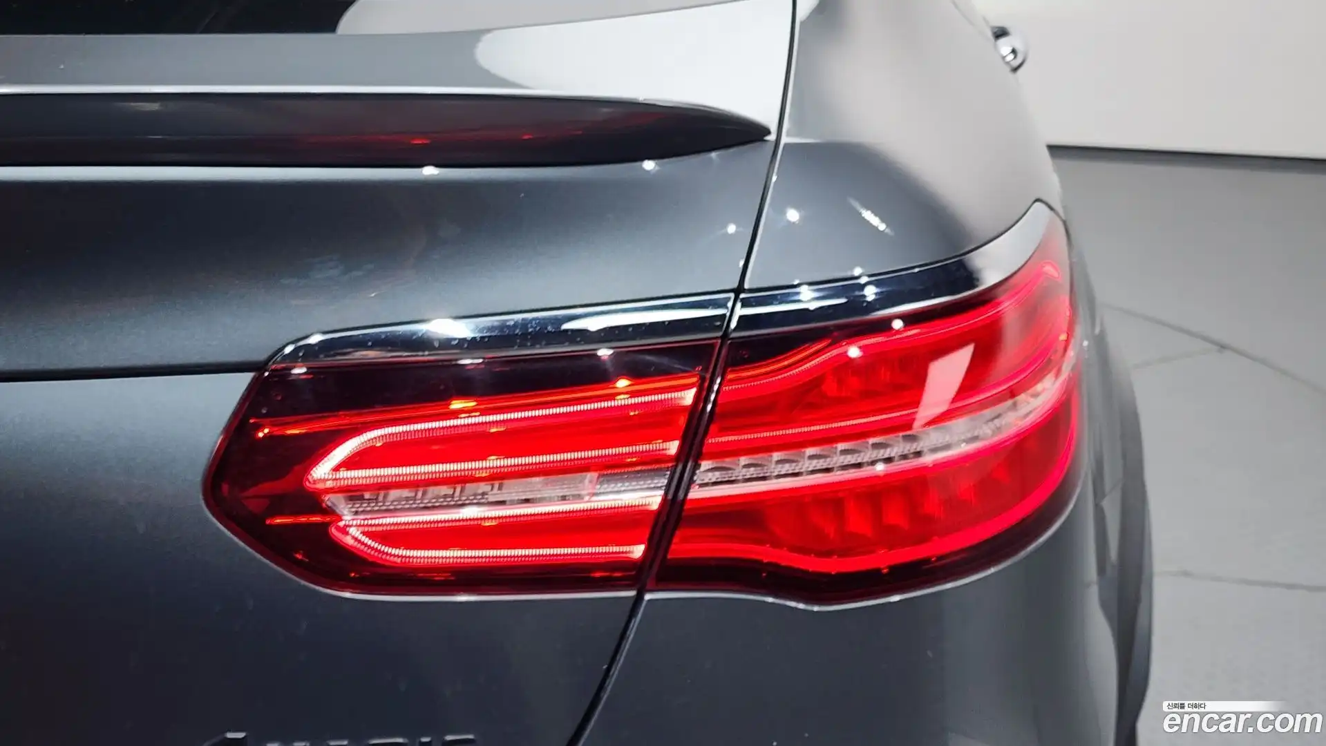 GLC-Class Mercedes-Benz 2017.10-OUTER-033