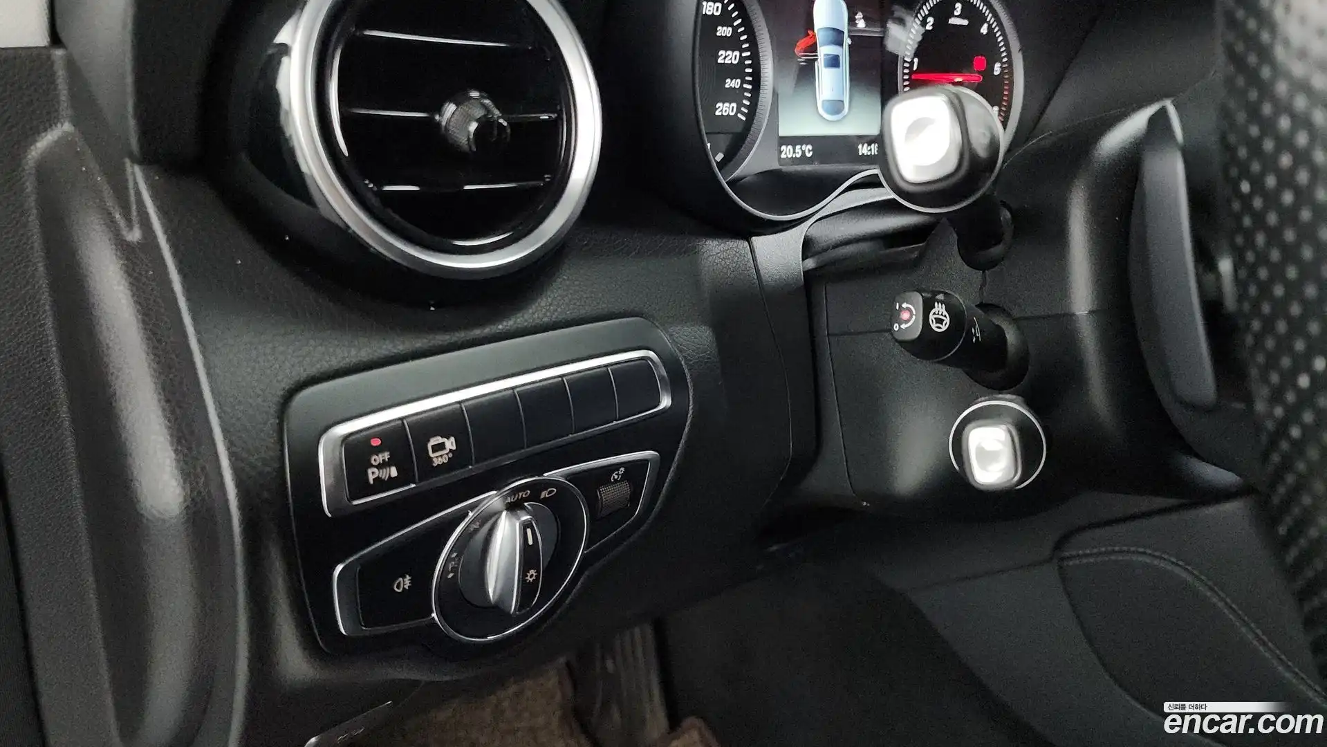 GLC-Class Mercedes-Benz 2017.10-OPTION-041