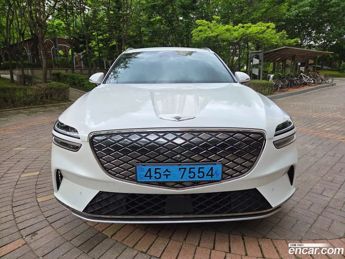 Main__Slider__Photo:GV70 Genesis 2022.10-0