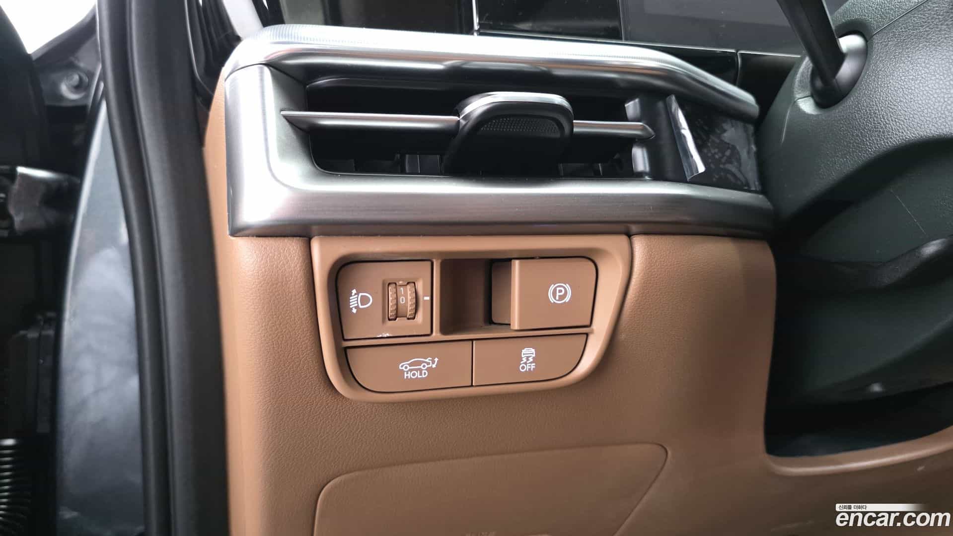 Grandeur Hyundai 2024.8-OPTION-023