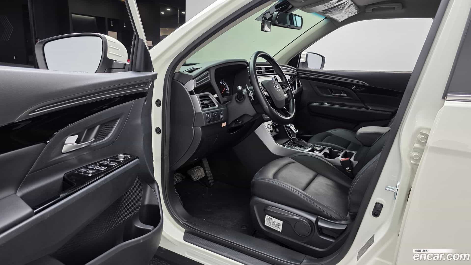 KORANDO KG Mobility 2020.10-INNER-010