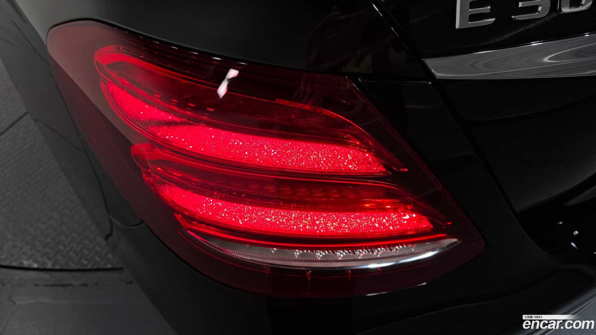 E-Class Mercedes-Benz 2018.11-OUTER-033