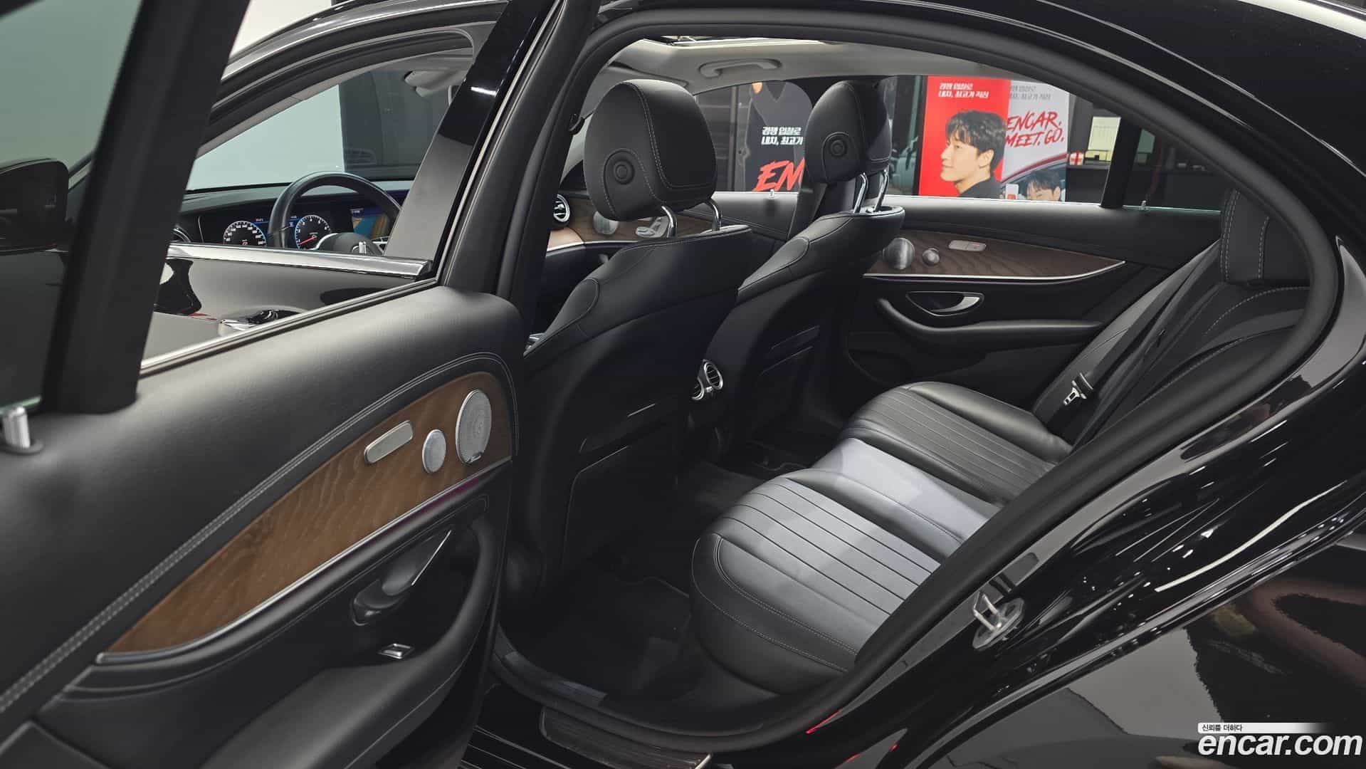 E-Class Mercedes-Benz 2018.11-INNER-036