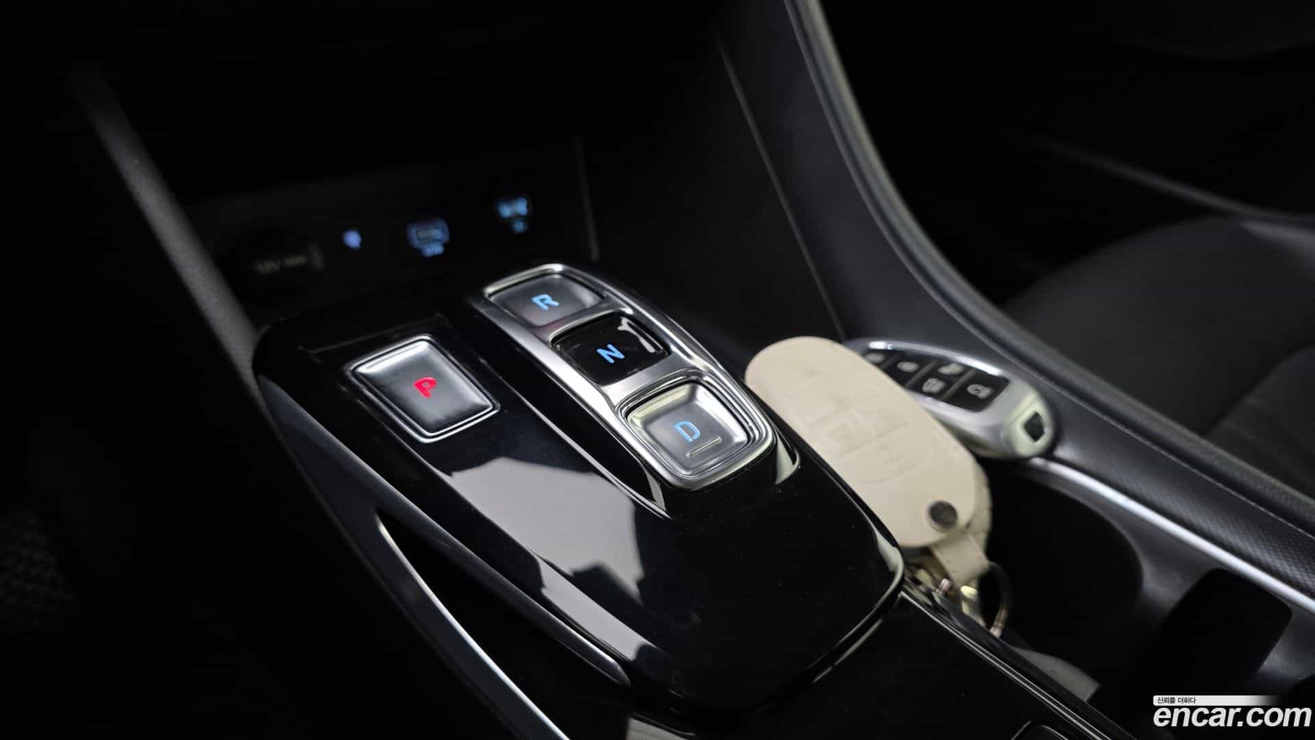 Sonata Hyundai 2019.4-INNER-009