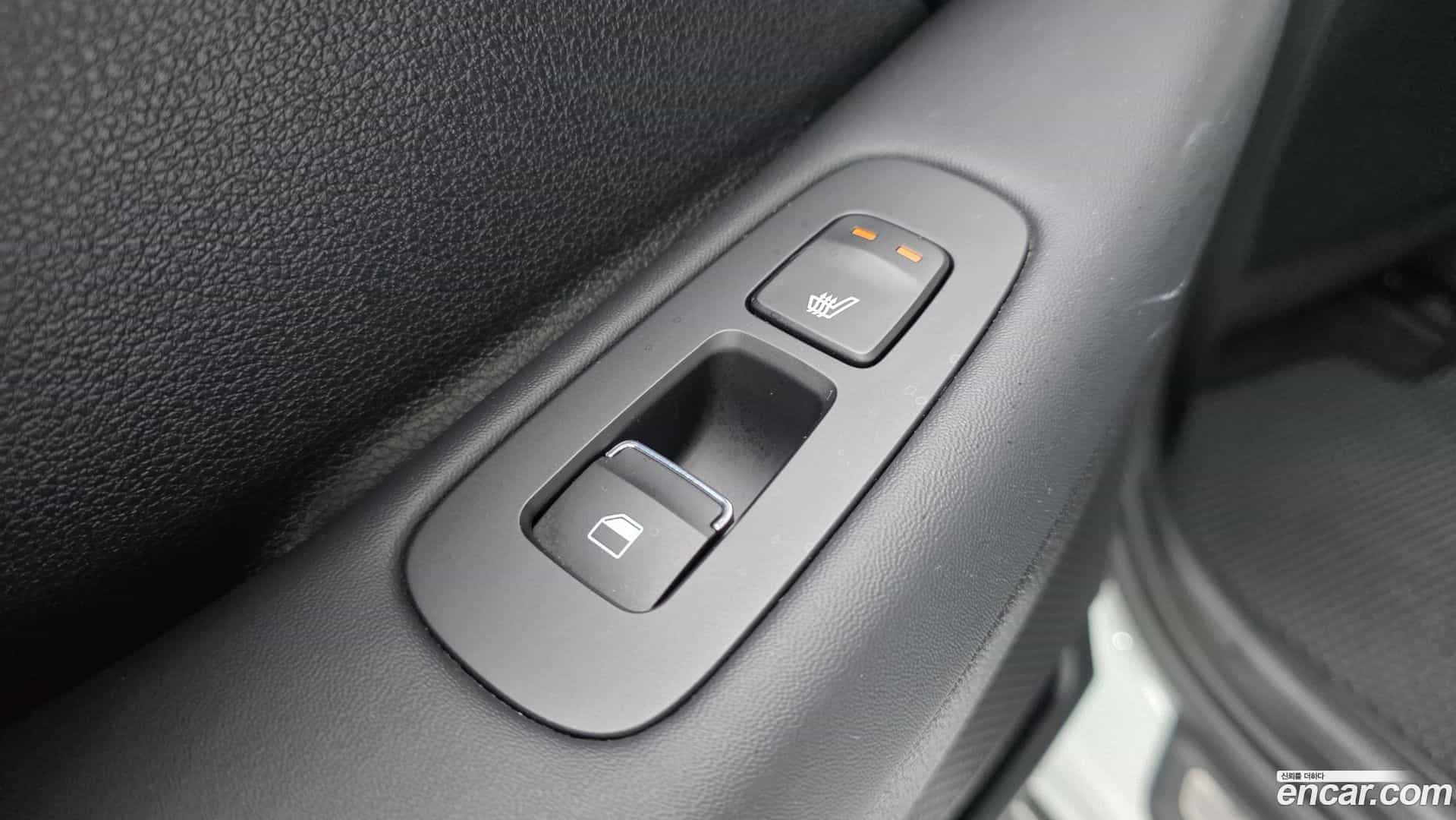 Sonata Hyundai 2019.4-OPTION-023