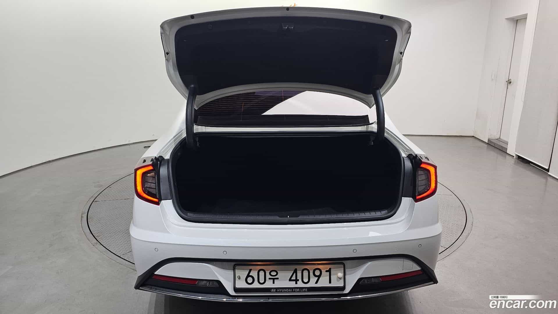Sonata Hyundai 2019.4-OPTION-043
