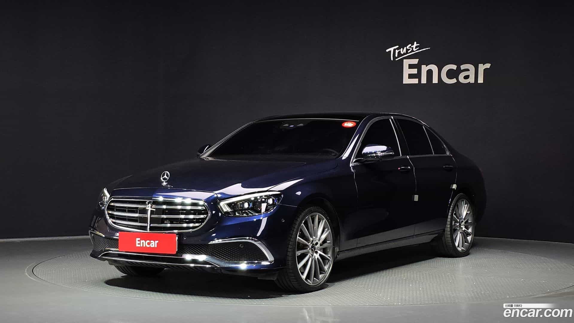 E-Class Mercedes-Benz 2023.8-OUTER-001