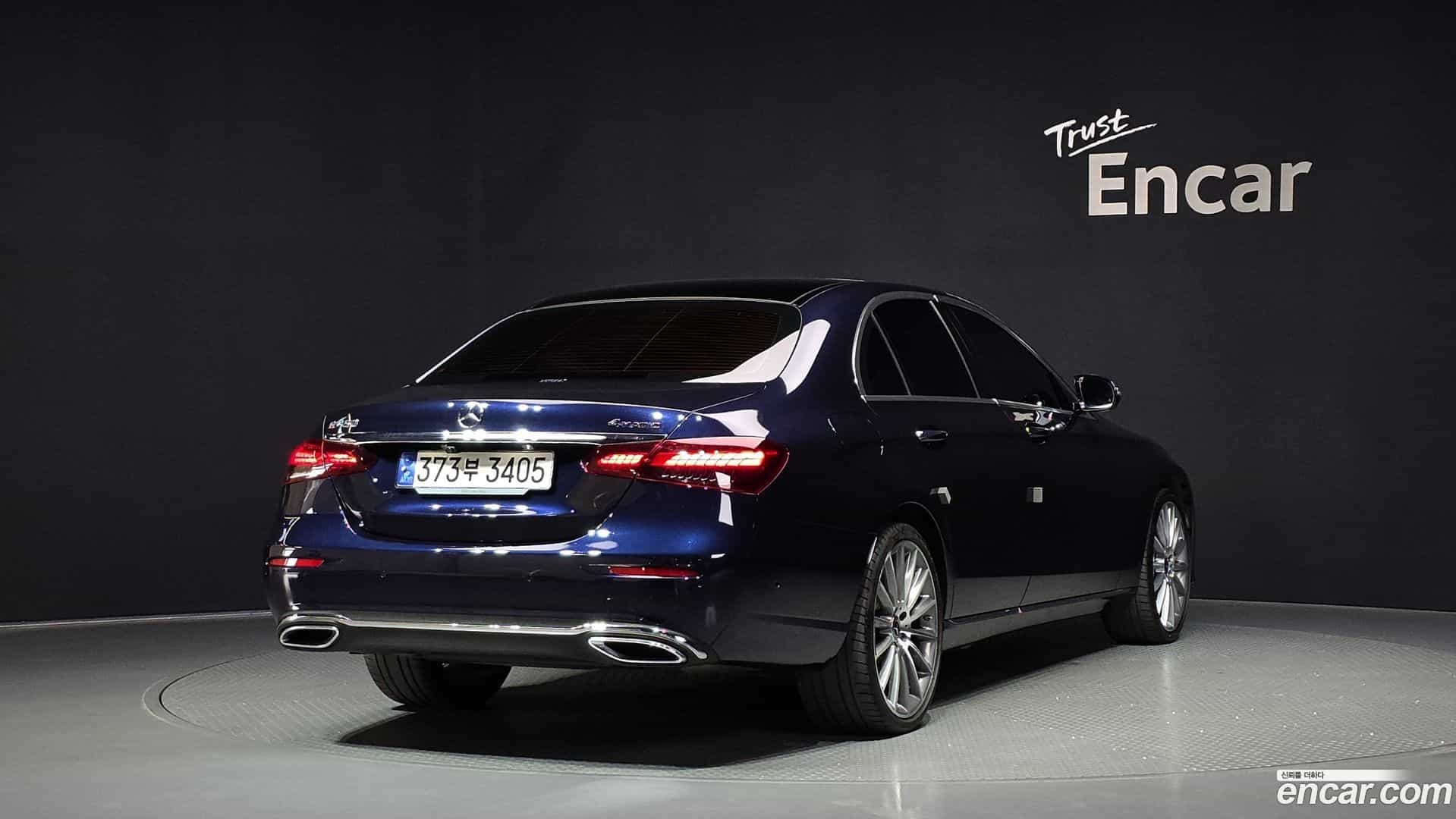 E-Class Mercedes-Benz 2023.8-OUTER-002