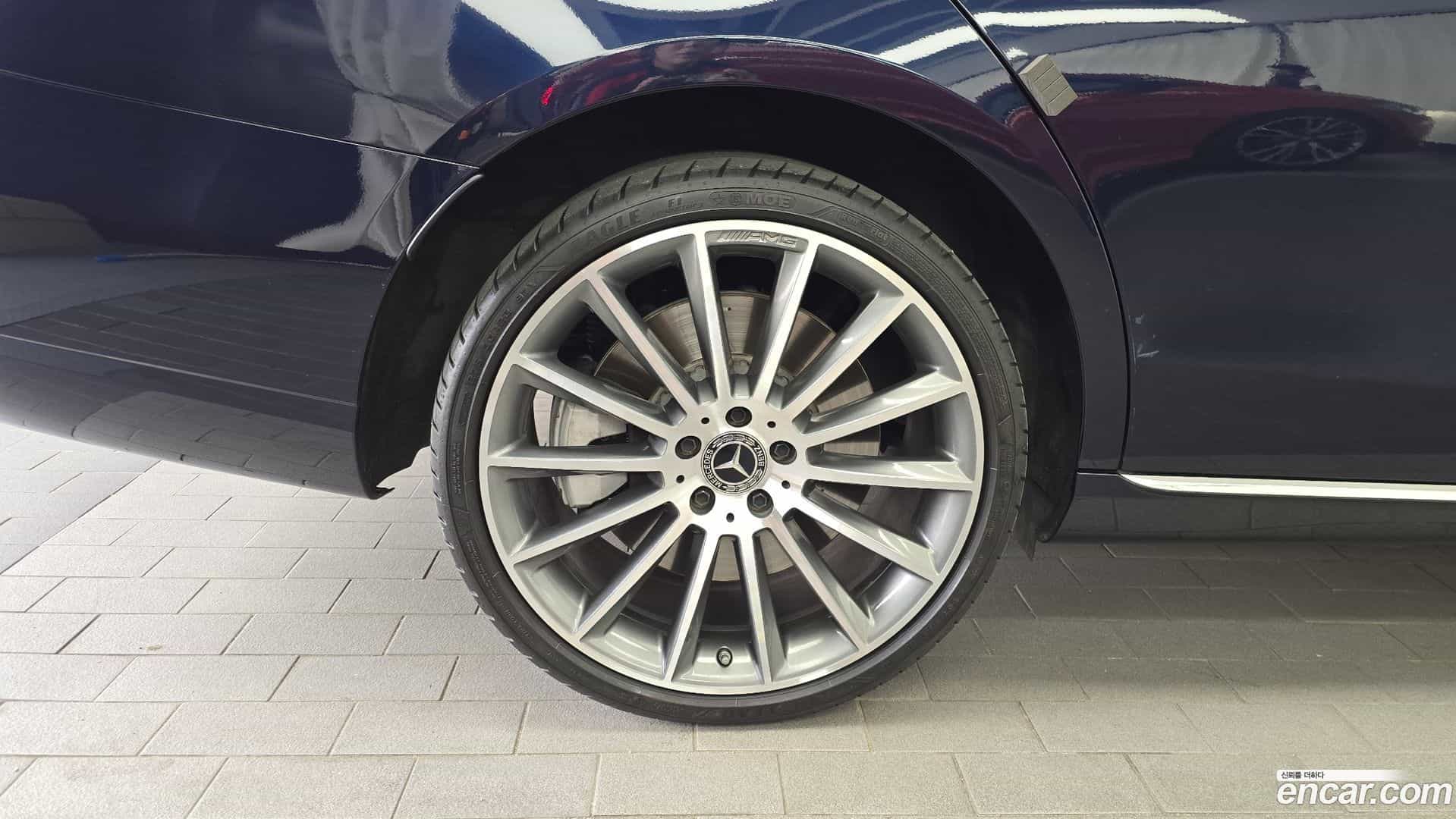 E-Class Mercedes-Benz 2023.8-OUTER-005