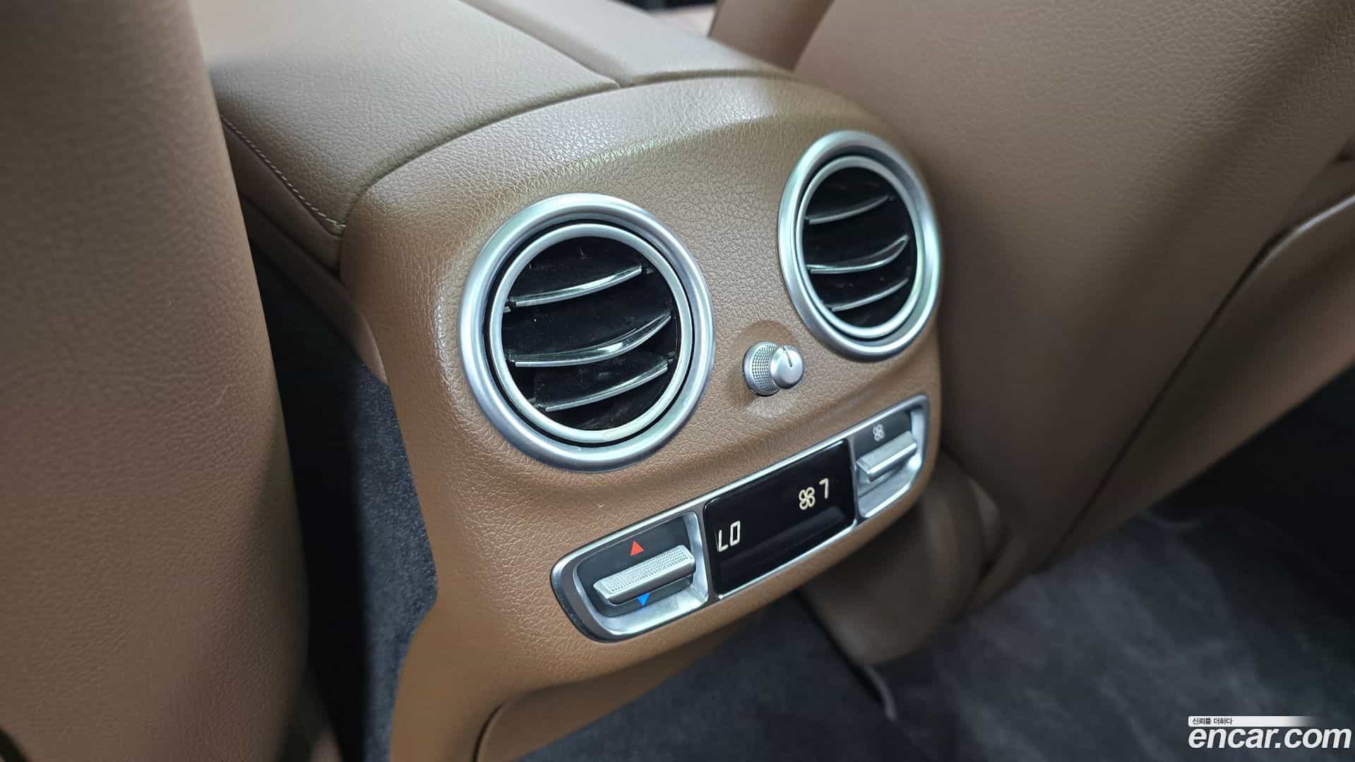 E-Class Mercedes-Benz 2023.8-OPTION-045