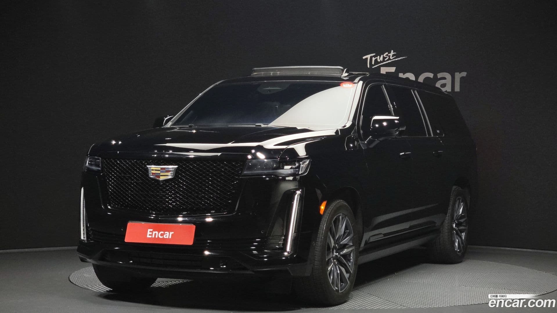 Main__Slider__Photo:Escalade Cadillac 2023.10-0