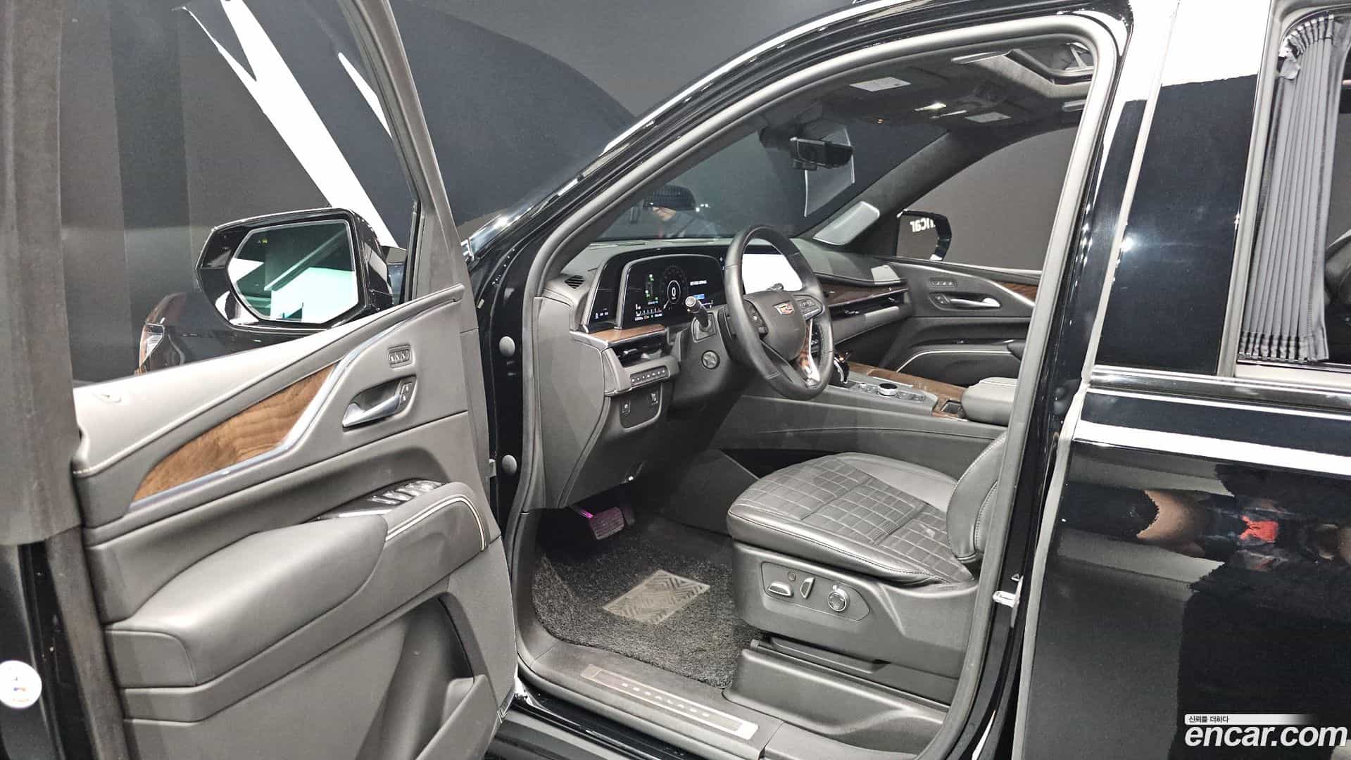 Escalade Cadillac 2023.10-INNER-010