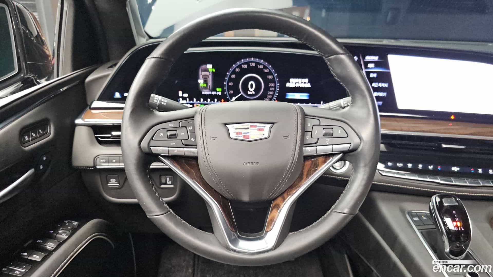 Escalade Cadillac 2023.10-OPTION-017