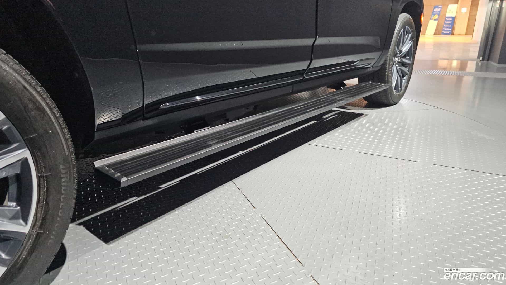 Escalade Cadillac 2023.10-OPTION-047