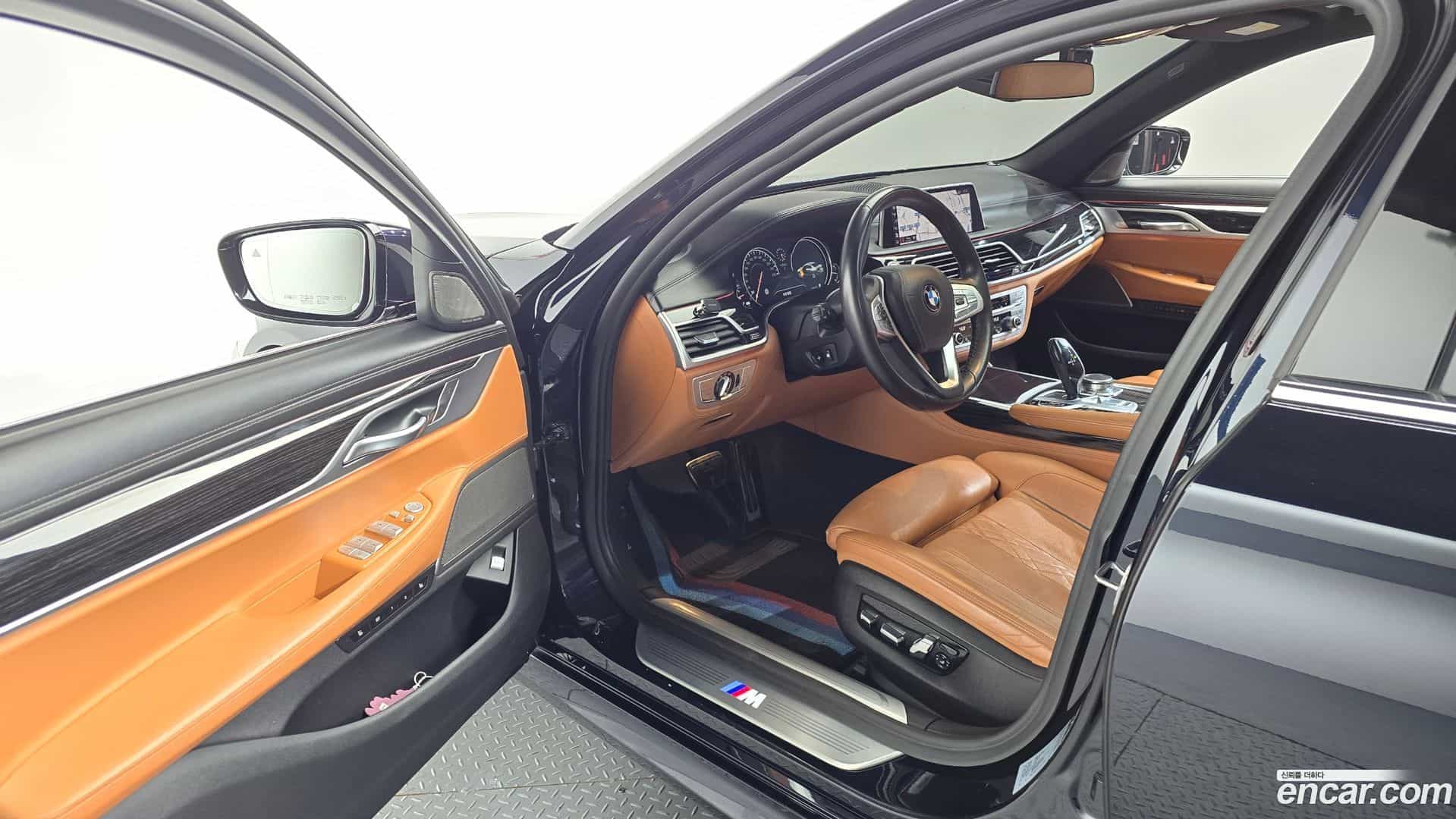 7-Series BMW 2019.4-INNER-010