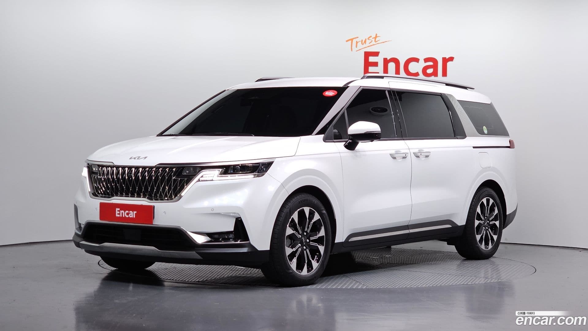 Main__Slider__Photo:Canival Kia 2023.8-0
