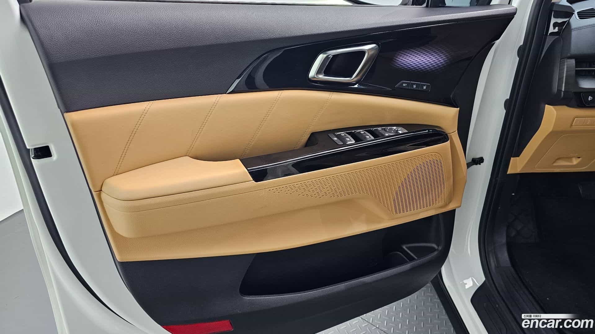 Canival Kia 2023.8-INNER-034