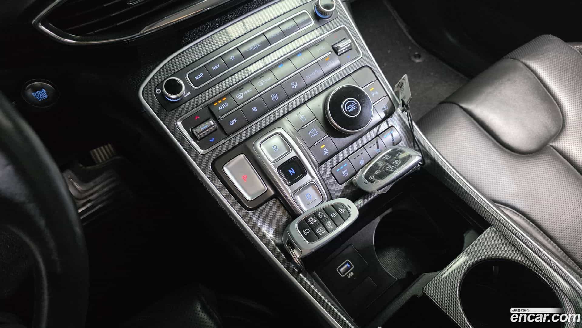 Santafe Hyundai 2020.10-INNER-009