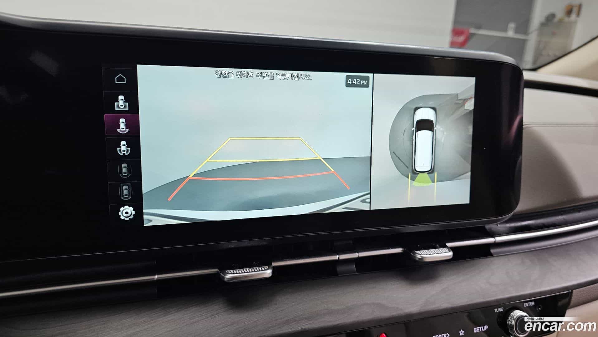 Canival Kia 2022.6-OPTION-018