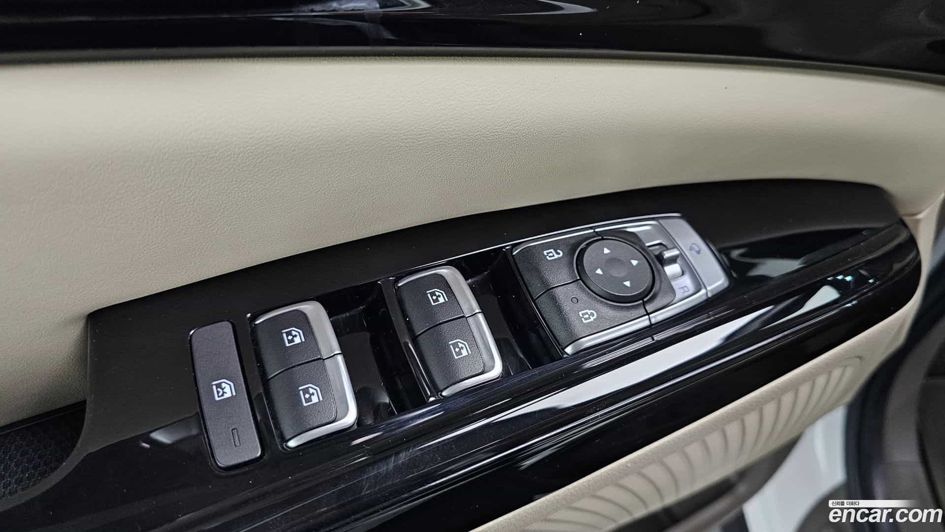 Canival Kia 2022.6-OPTION-042