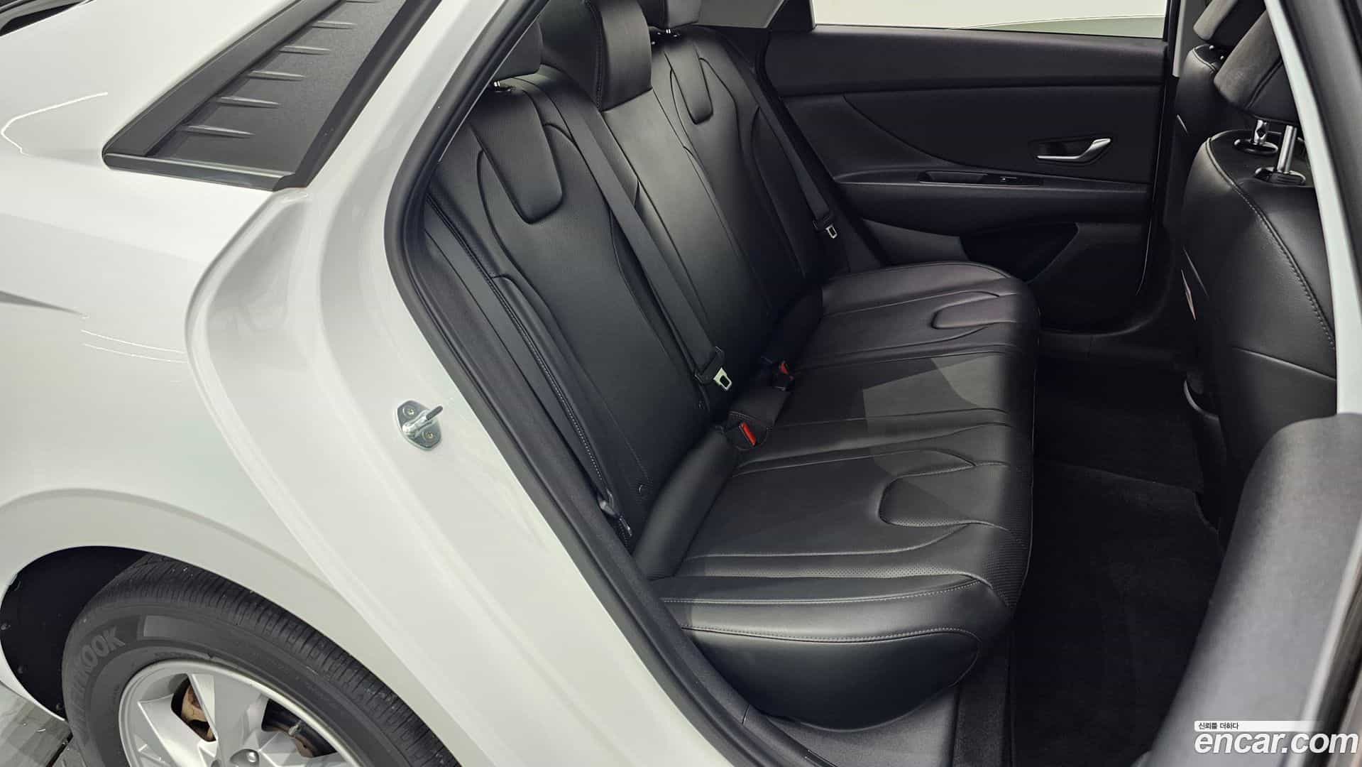 AVANTE Hyundai 2021.2-OPTION-015