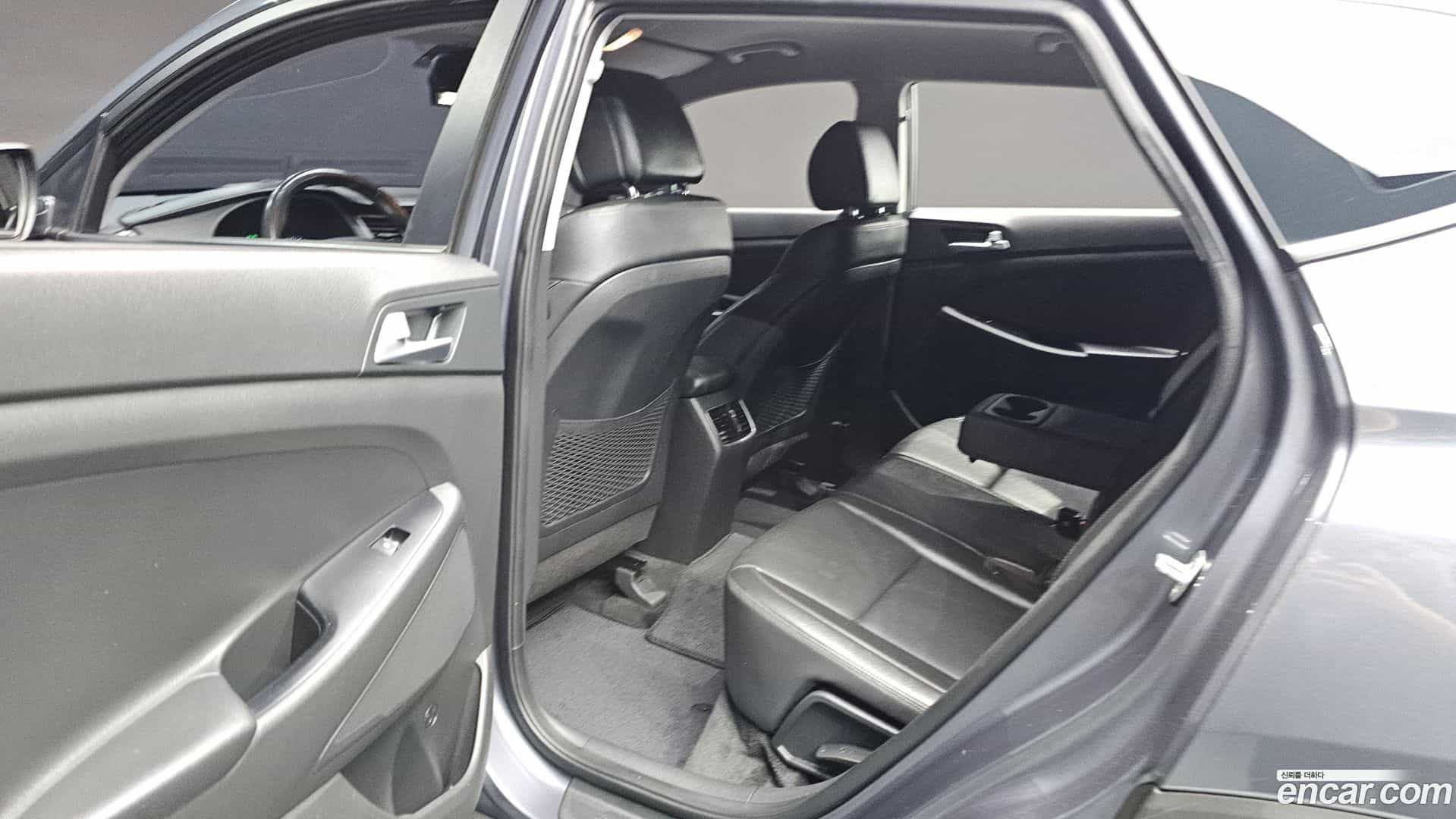 Tucson Hyundai 2017.10-OPTION-015