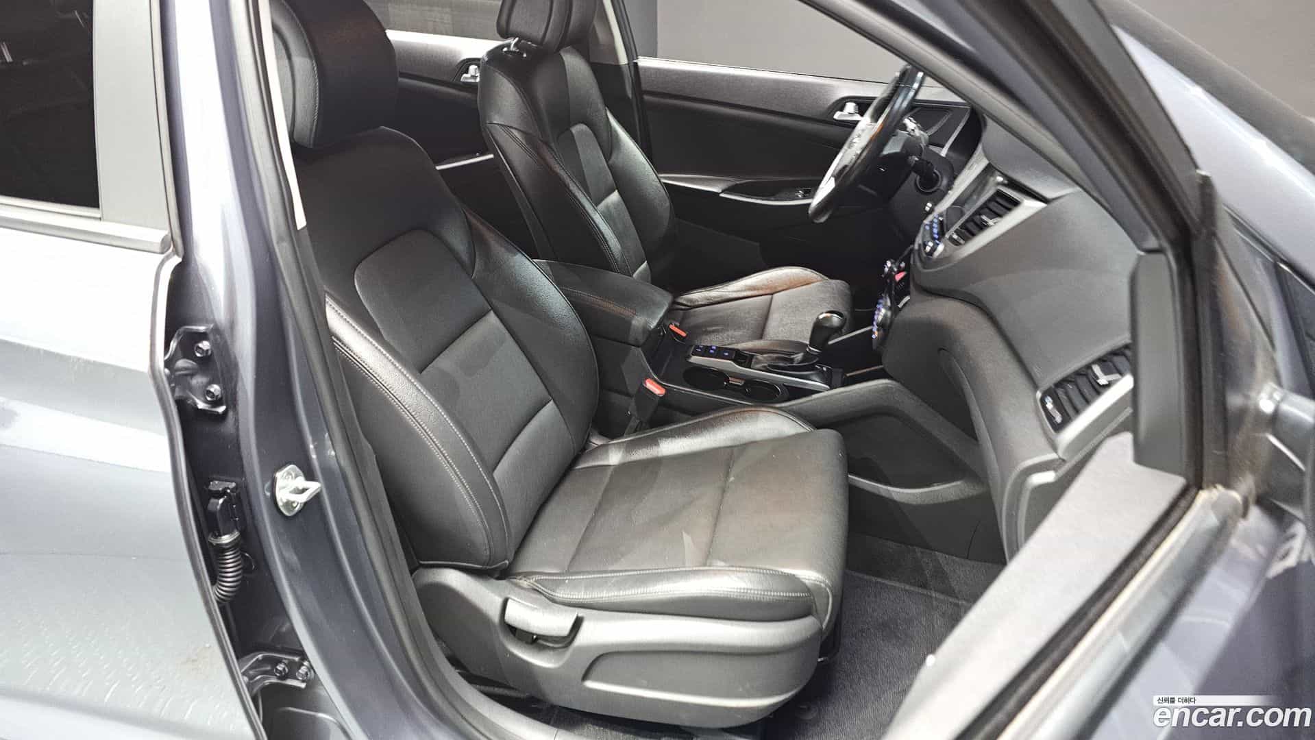 Tucson Hyundai 2017.10-OPTION-016