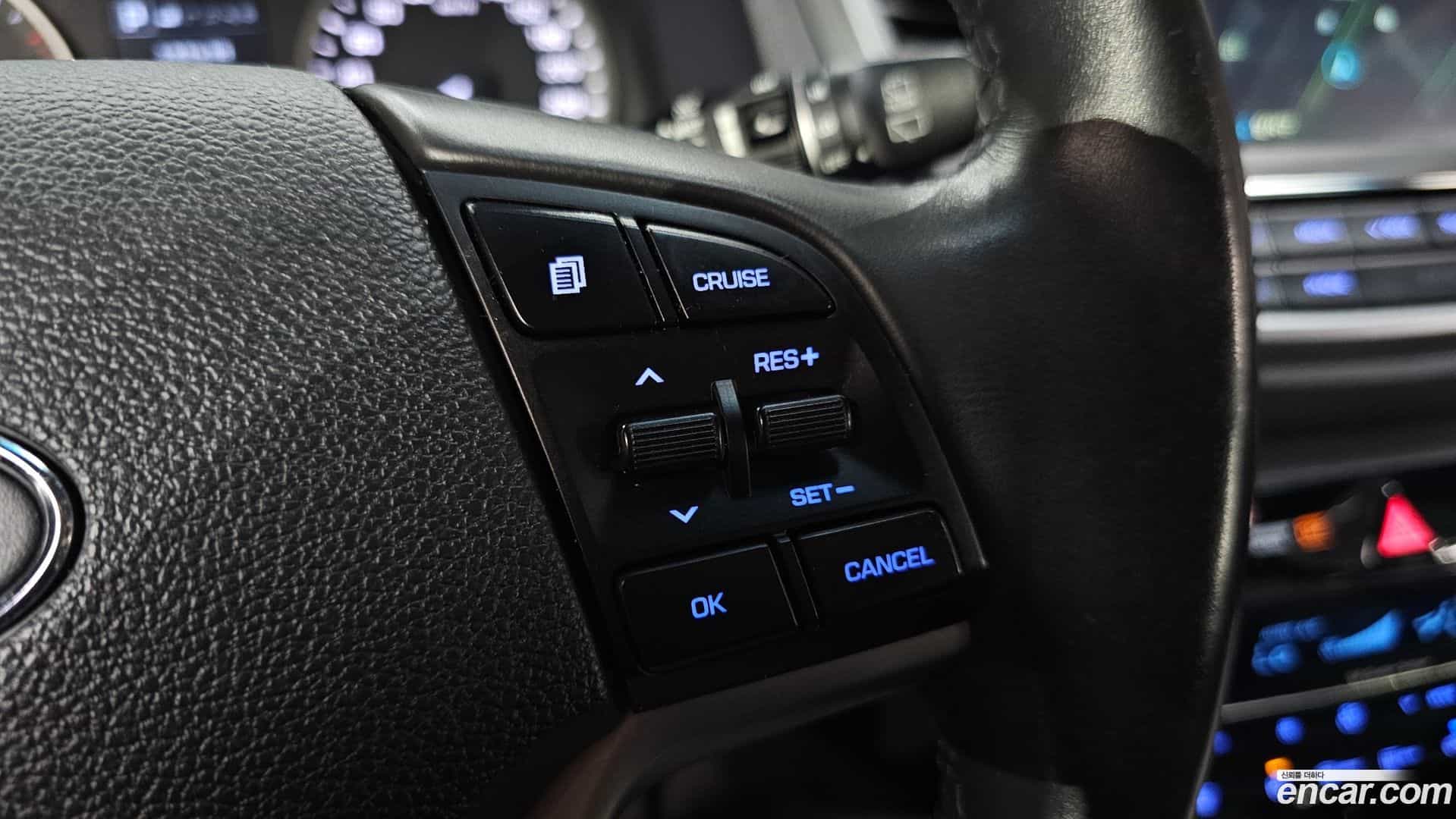 Tucson Hyundai 2017.10-OPTION-022