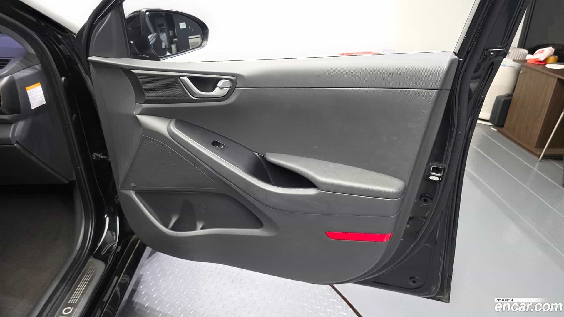 Ioniq Hyundai 2017.5-INNER-034