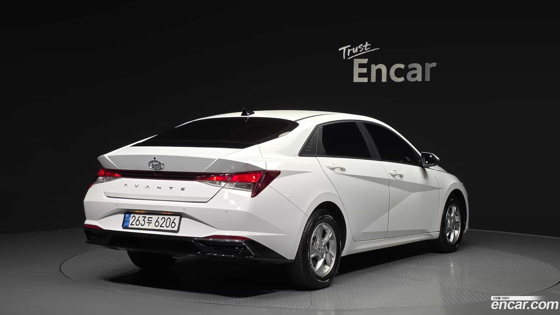 AVANTE Hyundai 2020.6-OUTER-002