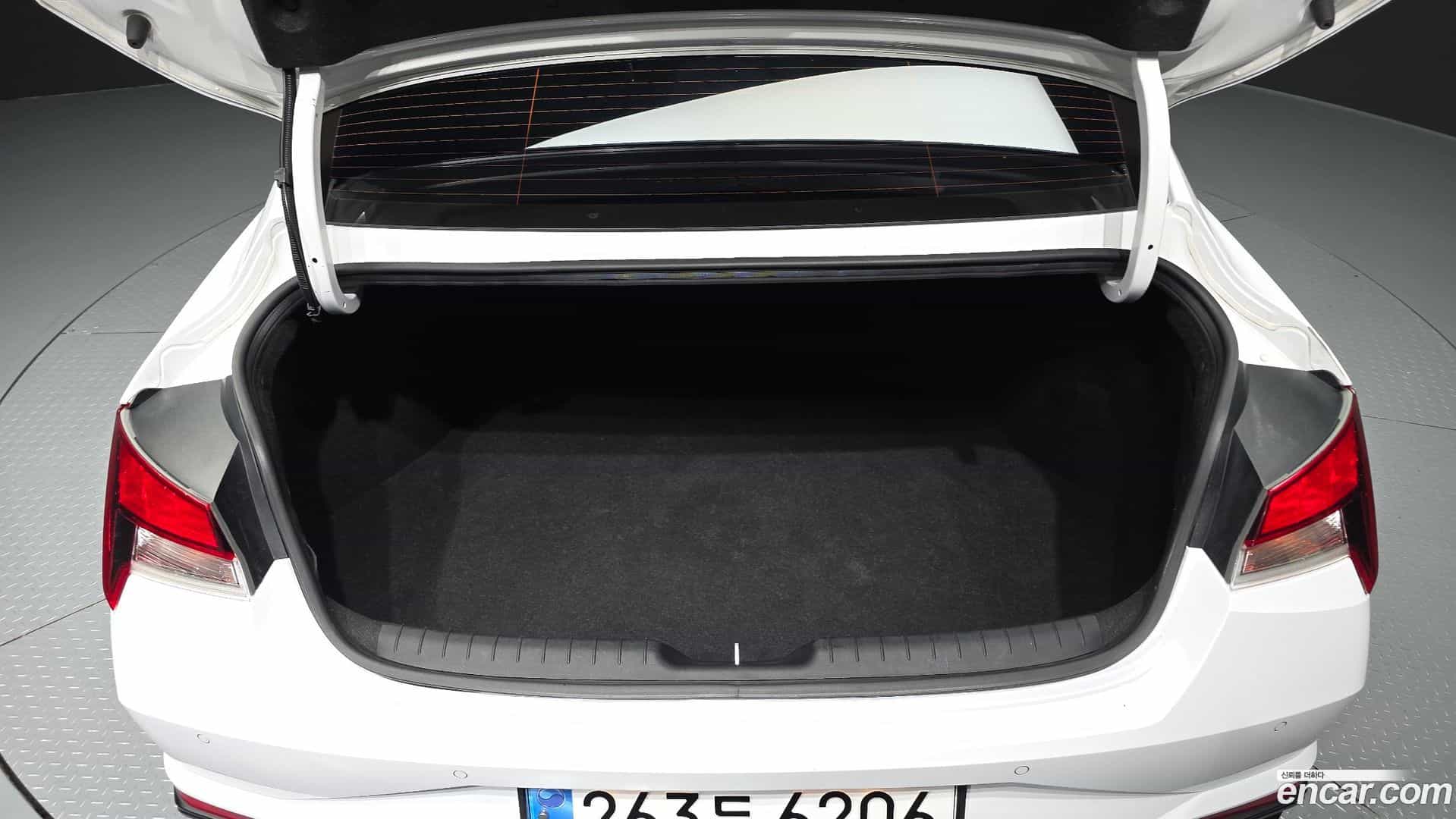AVANTE Hyundai 2020.6-OPTION-024