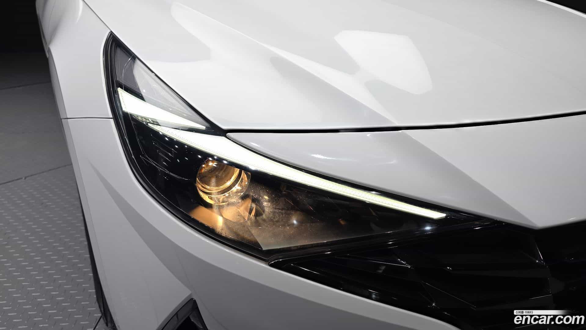 AVANTE Hyundai 2020.6-OUTER-032