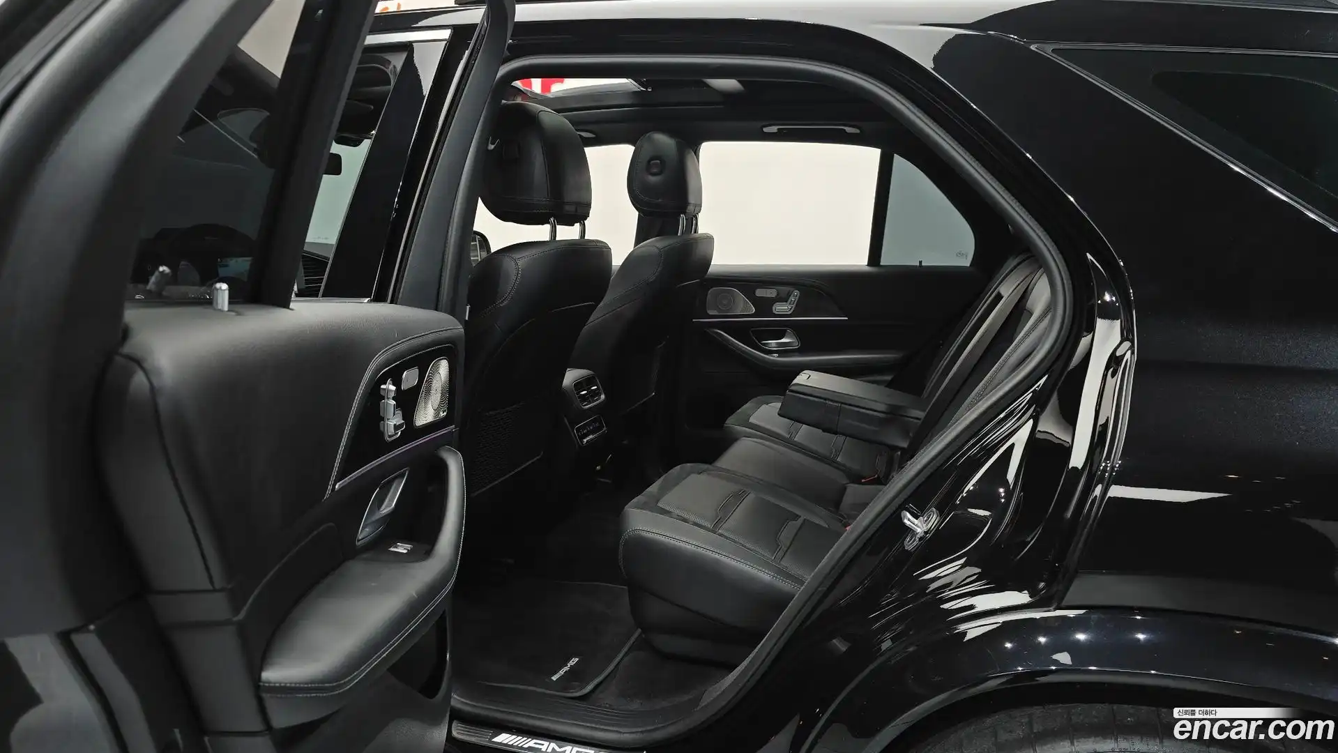 GLE-Class Mercedes-Benz 2023.8-OPTION-016