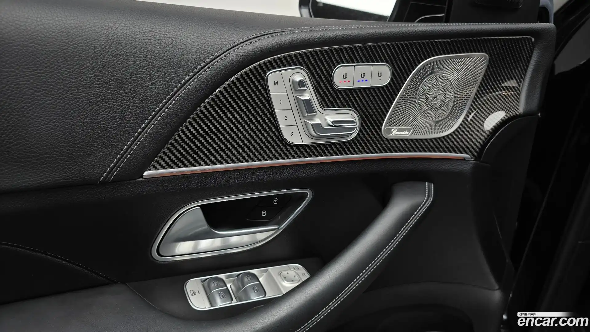 GLE-Class Mercedes-Benz 2023.8-OPTION-043