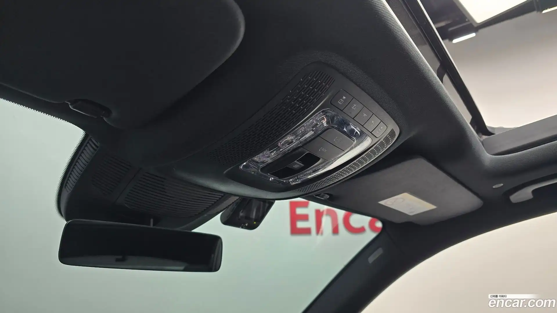 GLE-Class Mercedes-Benz 2023.8-OPTION-045