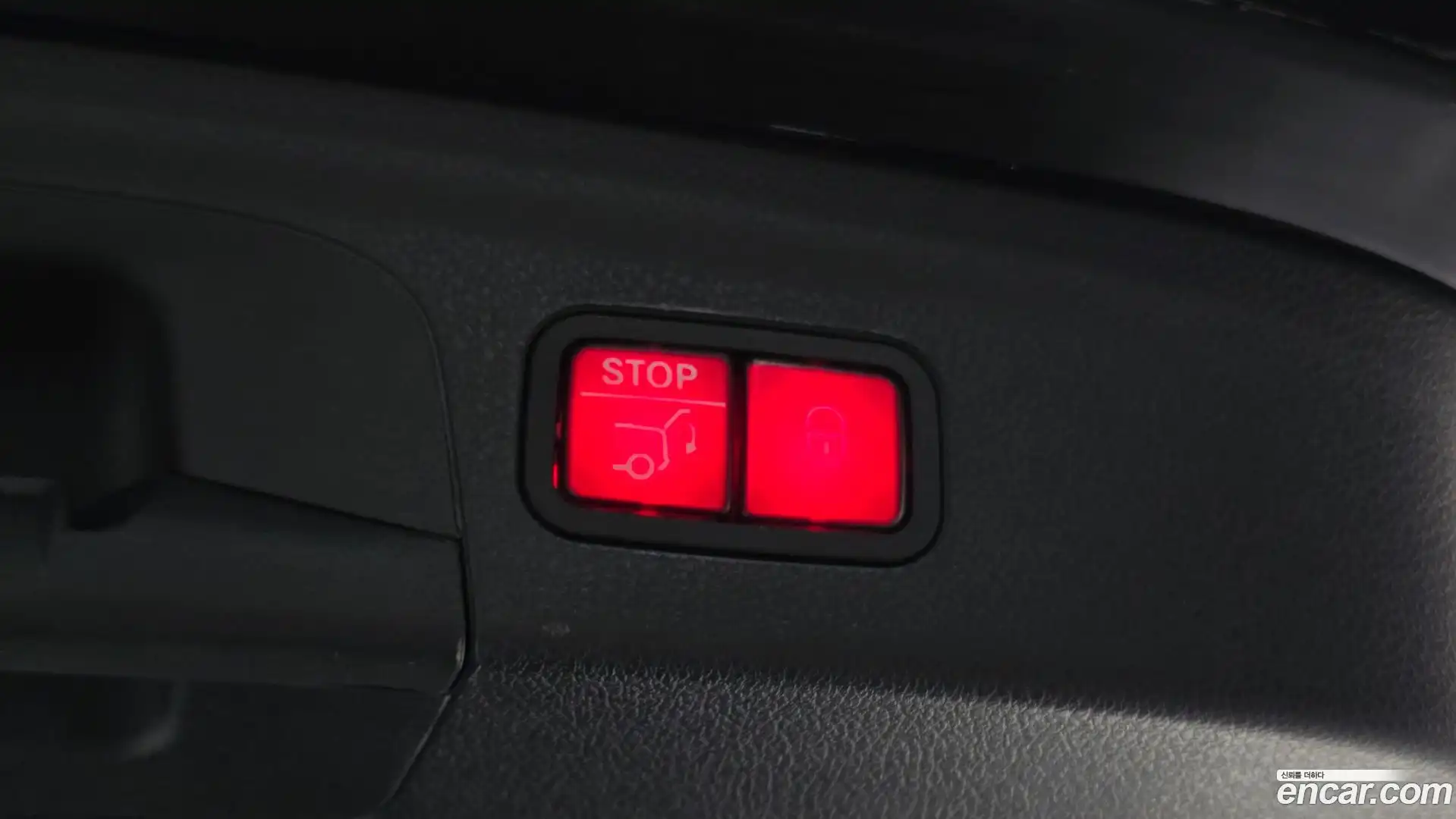 GLE-Class Mercedes-Benz 2023.8-OPTION-049