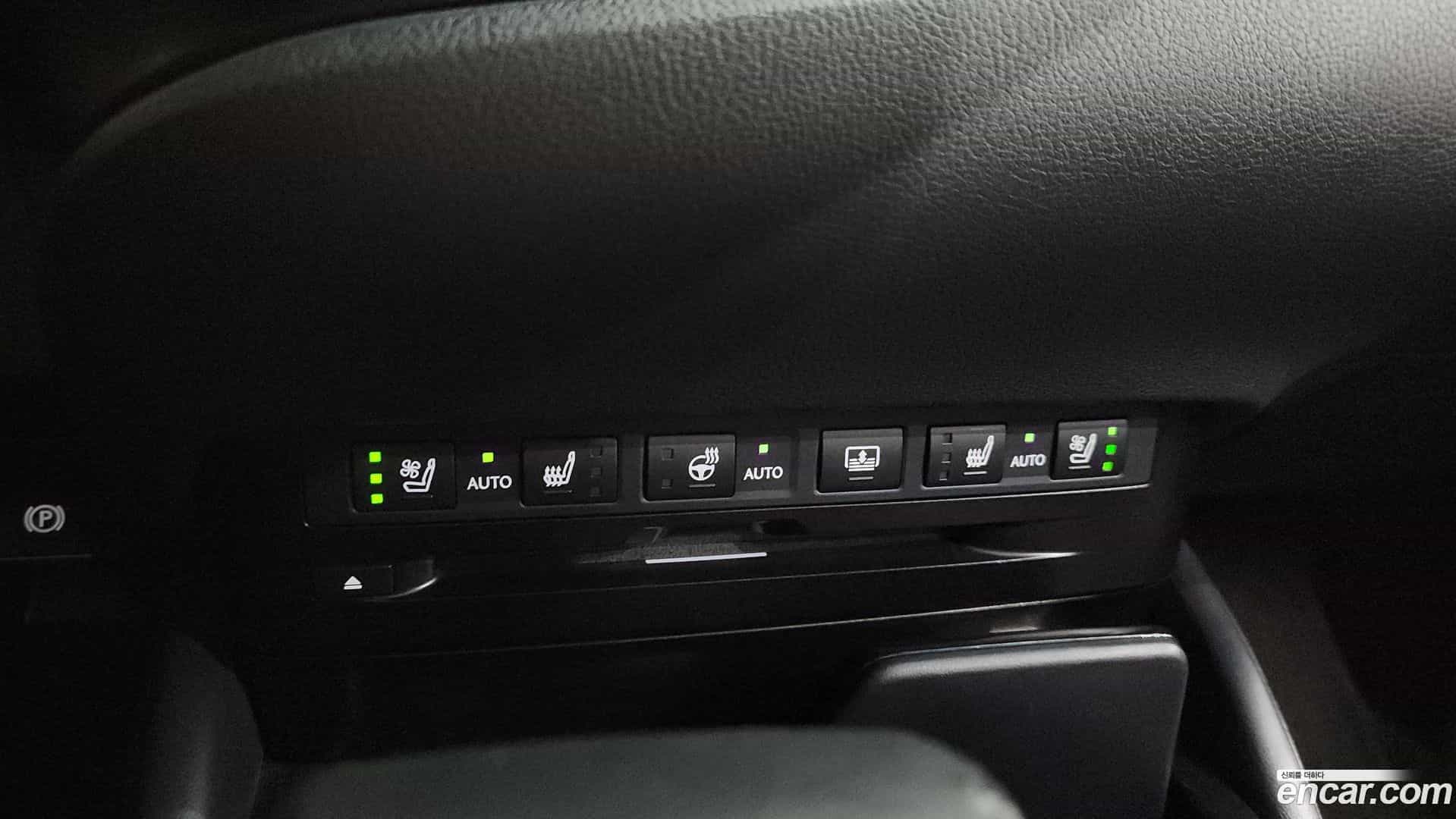 ES Lexus 2018.9-OPTION-046