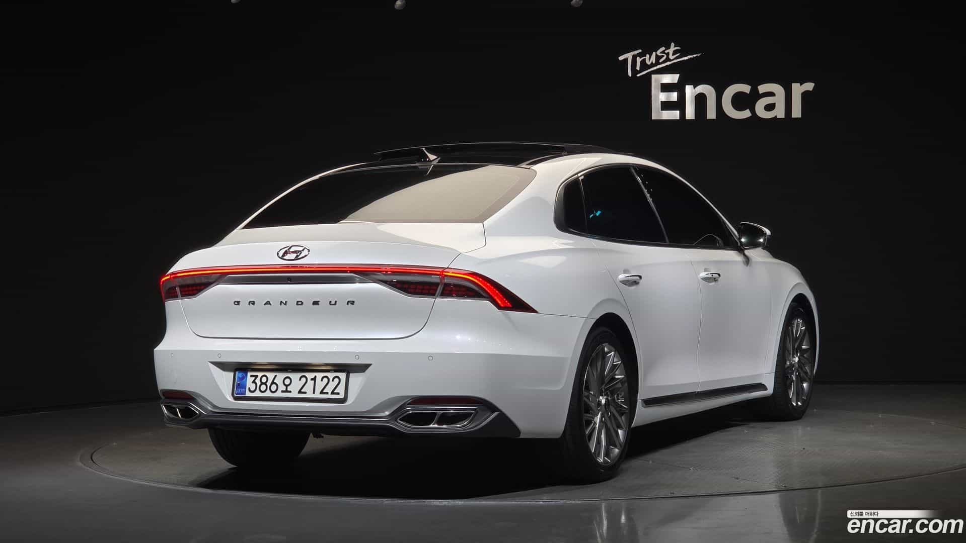 Grandeur Hyundai 2021.1-OUTER-002