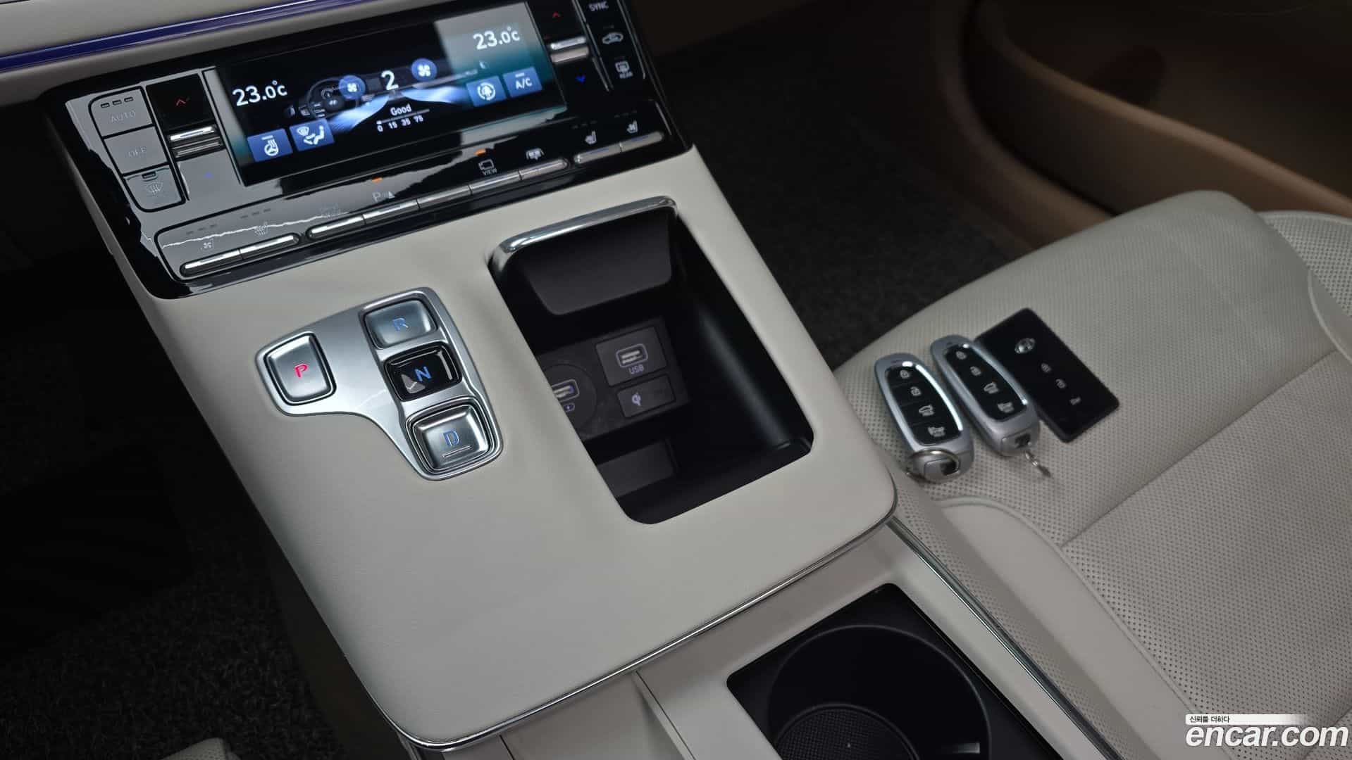 Grandeur Hyundai 2021.1-INNER-009